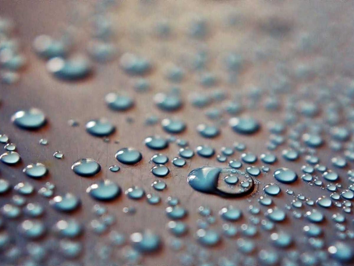 影像频道封面：水珠微距特写